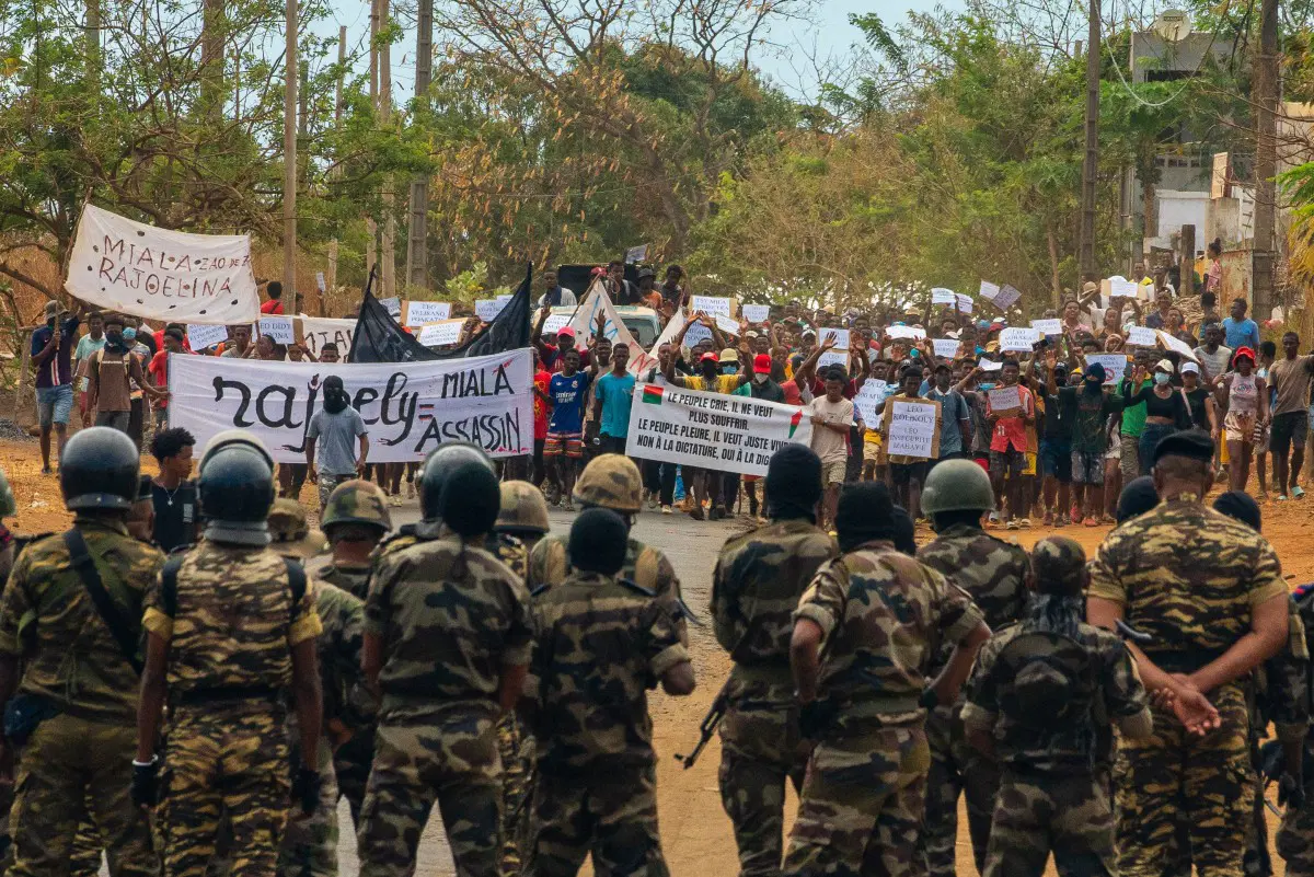 Madagascar soldiers refuse order to shoot, join protesters