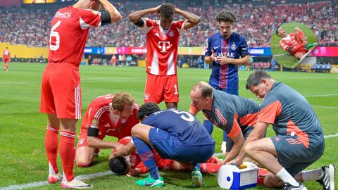 Bayern Munich players reacting to injury