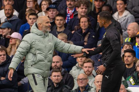 Chelsea s head coach Enzo Maresca during the FA Premier League match between Chelsea FC and Liverpool FC at Stamford Bridge. (Photo by David Rawcliffe Propaganda)