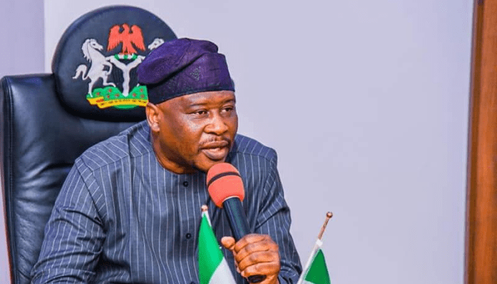 Fintiri reopens Sa’adatu college, sets deadline for non-compliant health institutions