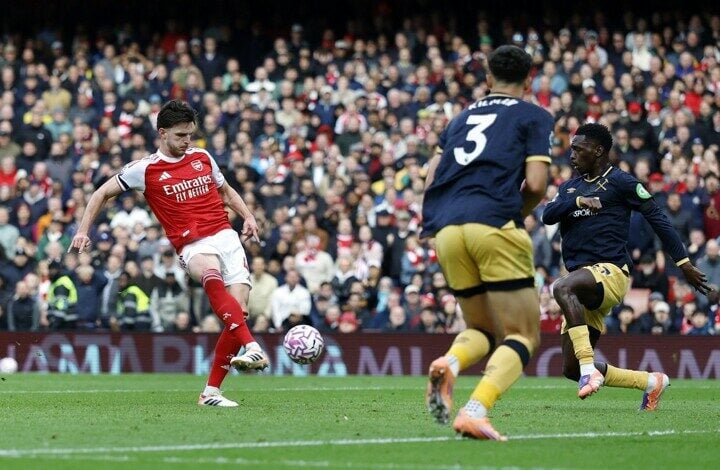Rice Scores Against Former Club To Help Arsenal Secure Comfortable Victory Over West Ham