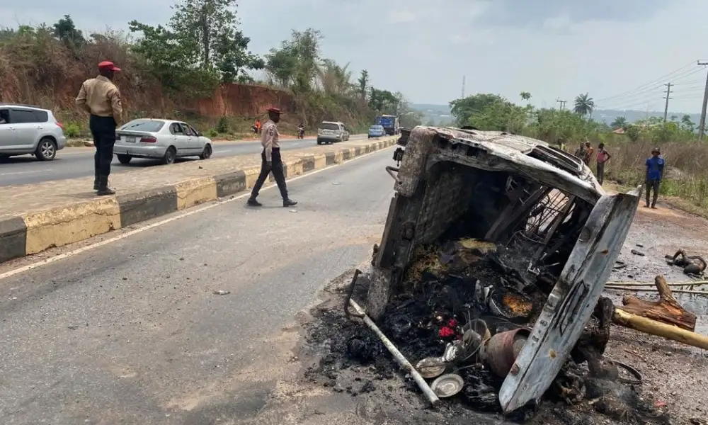 Tragedy on Abeokuta–Sagamu Expressway as tanker inferno claims lives, destroys vehicles, power lines