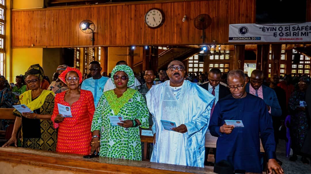 Tributes As AbdulRazaq, Osinbajo, Oyinlola, Soun, Others Attend Wake-keep For Late Ex-Governor Adebayo