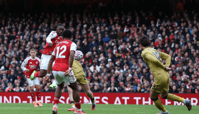 Arsenal move 5 points clear as City play Crystal Palace away on Sunday afternoon