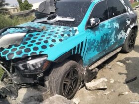 Peller crashes car during livestream, sparks public concern