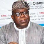 The 21st-century public administrator in a democratic context