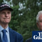 Top Democrats call for investigation into share-buying spree by Trump allies